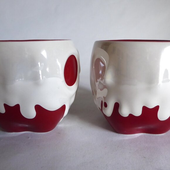 (NEW) DISNEY STORE SNOW WHITE POISON APPLE JUST ONE BITE CERAMIC MUG SET OF 2 - Picture 4 of 8